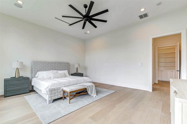 6911 Hartland Avenue, Houston, TX 77055