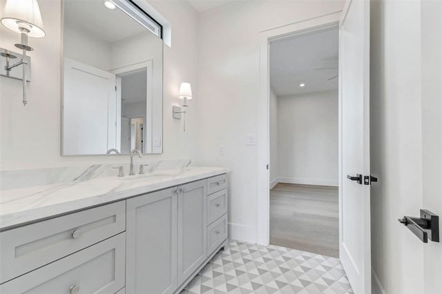 6911 Hartland Avenue, Houston, TX 77055