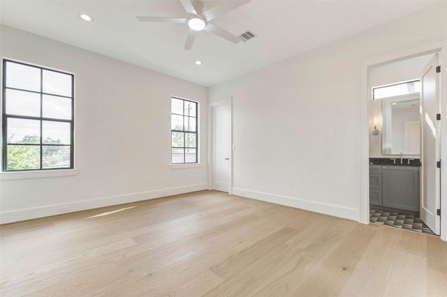 6911 Hartland Avenue, Houston, TX 77055