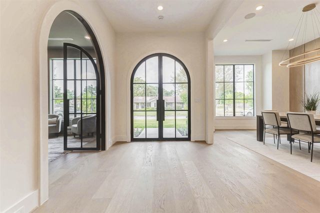 6911 Hartland Avenue, Houston, TX 77055