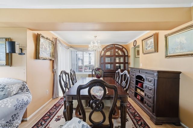 11 Trafalgar Ct, Washington Twp., NJ 07840