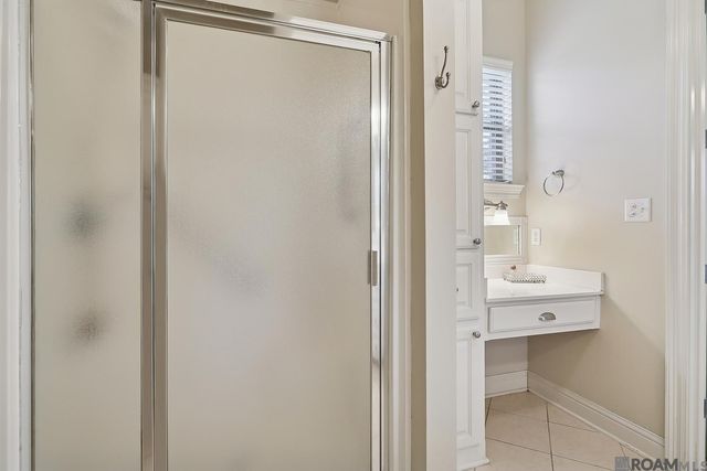 5364 Courtyard Dr, Gonzales, LA 70737