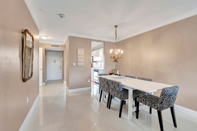 3605 S OCEAN Boulevard 321, South Palm Beach, FL 33480