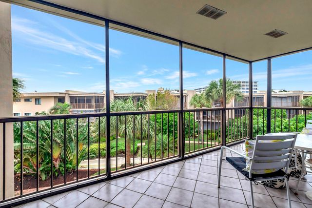 3605 S OCEAN Boulevard 321, South Palm Beach, FL 33480