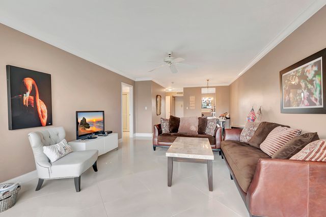3605 S OCEAN Boulevard 321, South Palm Beach, FL 33480