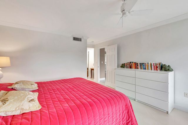 3605 S OCEAN Boulevard 321, South Palm Beach, FL 33480