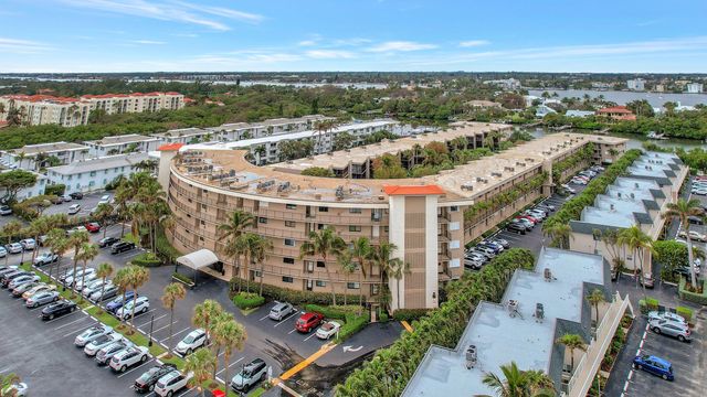 3605 S OCEAN Boulevard 321, South Palm Beach, FL 33480