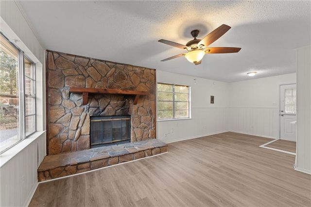 9220 Roberts E Lane, Semmes, AL 36575