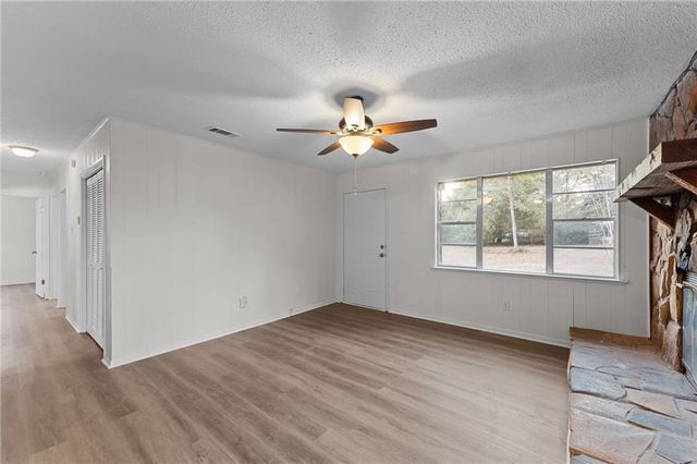 9220 Roberts E Lane, Semmes, AL 36575