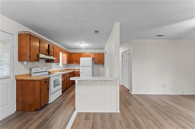 9220 Roberts E Lane, Semmes, AL 36575