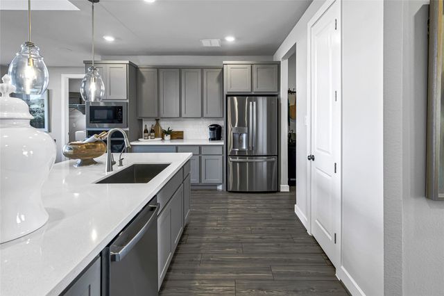 21634 Bluewood Haven Drive, Cypress, TX 77433