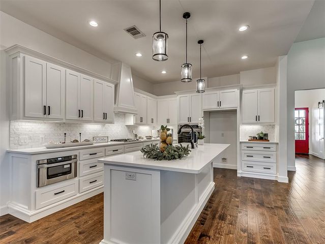 8904 NW 130th Street, Oklahoma City, OK 73142