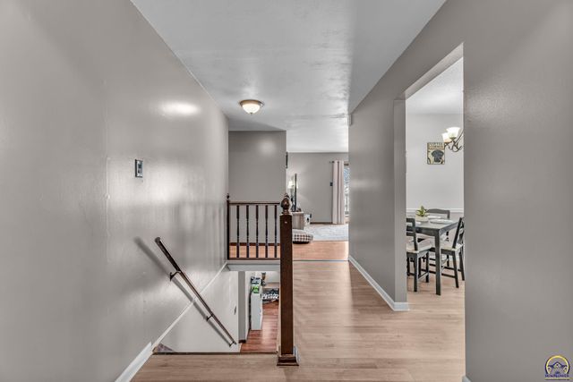 5011 NW Brickyard RD, Topeka, KS 66618