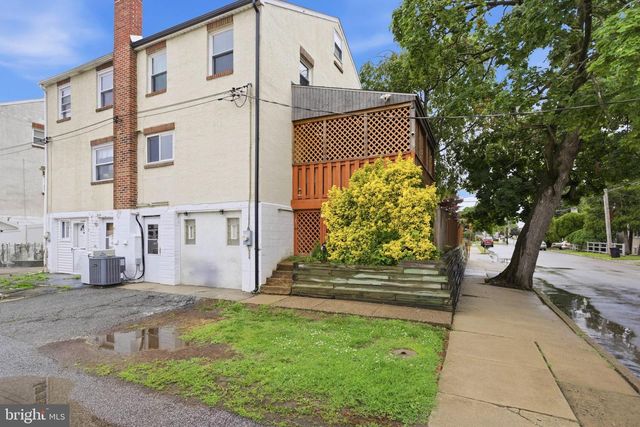 201 WILLOWBROOK AVE, Folsom, PA 19033