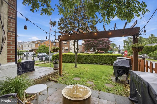 201 WILLOWBROOK AVE, Folsom, PA 19033
