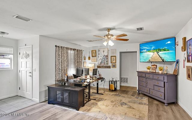 6145 VASARI Drive, Jacksonville, FL 32216