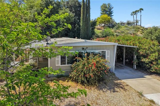 22819 Skylink, Canyon Lake, CA 92587