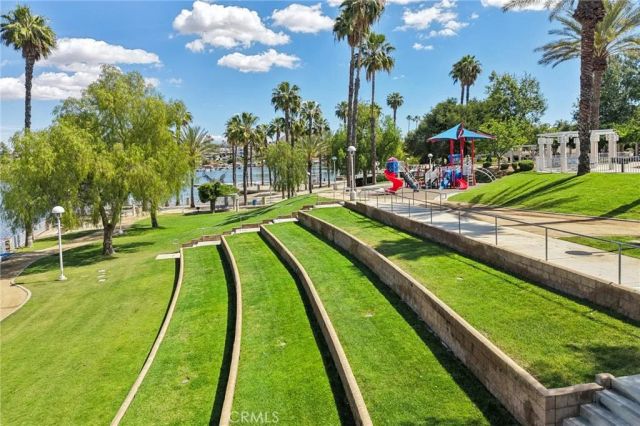 22819 Skylink, Canyon Lake, CA 92587