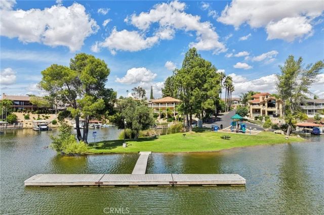 22819 Skylink, Canyon Lake, CA 92587