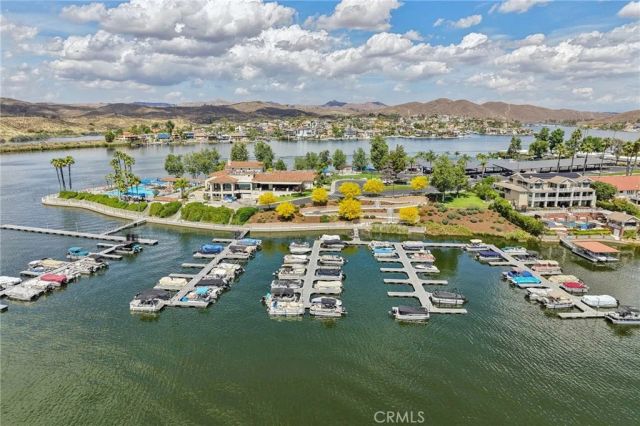 22819 Skylink, Canyon Lake, CA 92587