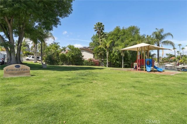 22819 Skylink, Canyon Lake, CA 92587