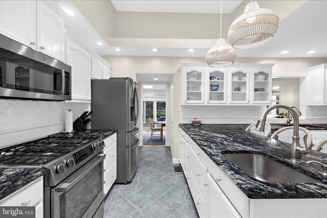 305 SAINT IVES DR, Severna Park, MD 21146