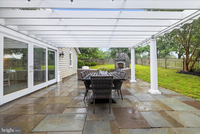 305 SAINT IVES DR, Severna Park, MD 21146
