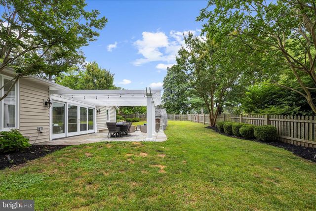 305 SAINT IVES DR, Severna Park, MD 21146