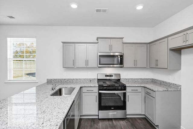 102 Kirkwood Court, Orangeburg, SC 29118