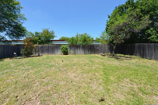 7817 Hunter Oaks, Live Oak, TX 78233