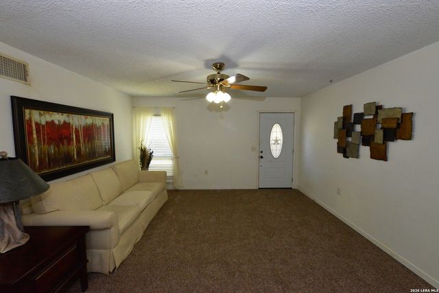 7817 Hunter Oaks, Live Oak, TX 78233
