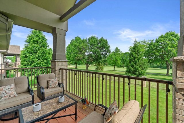 7510 W Tuckaway Pines CIRCLE, Franklin, WI 53132