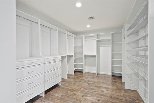 14 Bay Edge Lane, Worcester, MA 01604