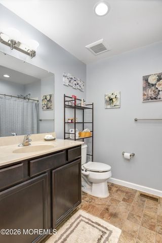 10 Arden Drive, Manchester, NJ 08759