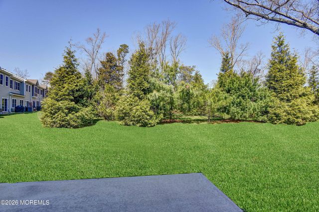 10 Arden Drive, Manchester, NJ 08759