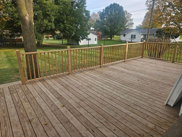 1 Freeway Avenue, Fredericktown, OH 43019