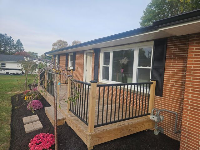 1 Freeway Avenue, Fredericktown, OH 43019