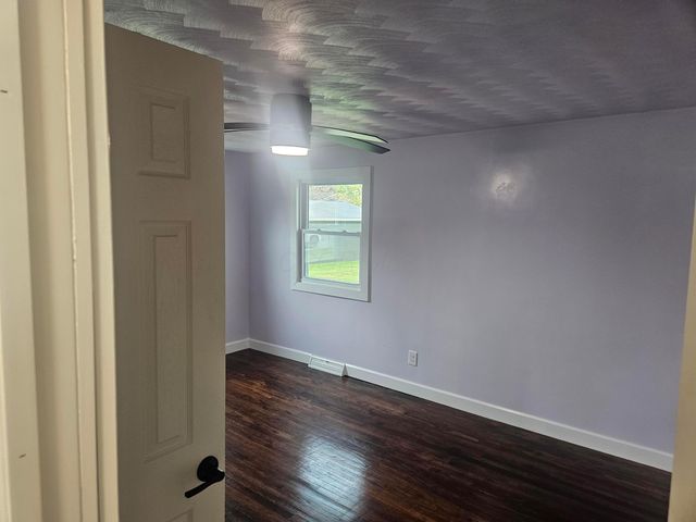 1 Freeway Avenue, Fredericktown, OH 43019