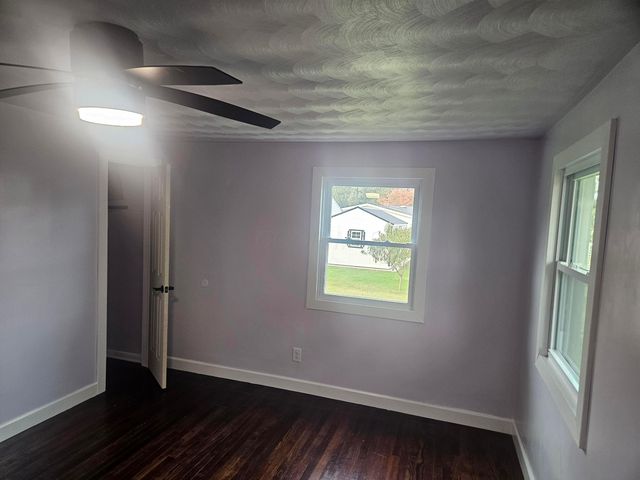 1 Freeway Avenue, Fredericktown, OH 43019