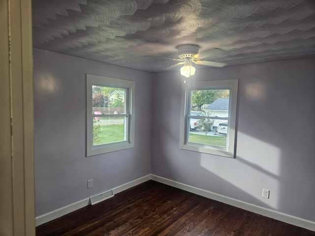 1 Freeway Avenue, Fredericktown, OH 43019