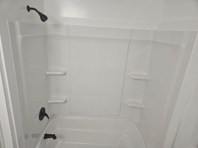 1 Freeway Avenue, Fredericktown, OH 43019