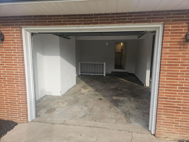 1 Freeway Avenue, Fredericktown, OH 43019