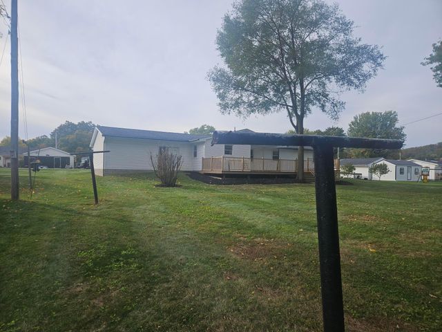 1 Freeway Avenue, Fredericktown, OH 43019