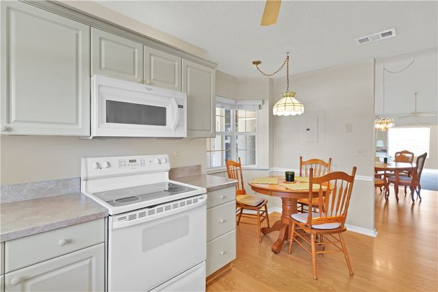 329 N Grove Isle Circle 329, Vero Beach, FL 32962