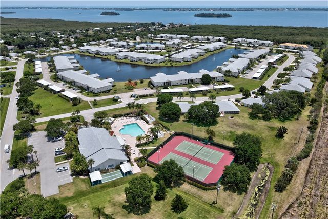 329 N Grove Isle Circle 329, Vero Beach, FL 32962