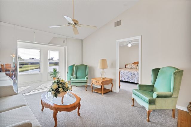 329 N Grove Isle Circle 329, Vero Beach, FL 32962