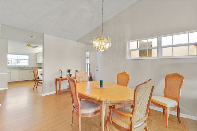 329 N Grove Isle Circle 329, Vero Beach, FL 32962