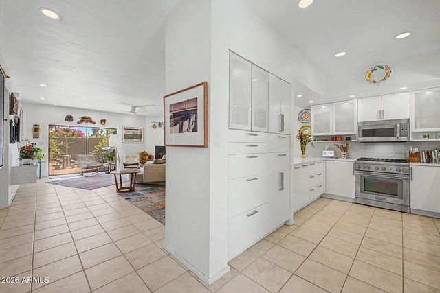 7209 E MCDONALD Drive 1, Scottsdale, AZ 85250