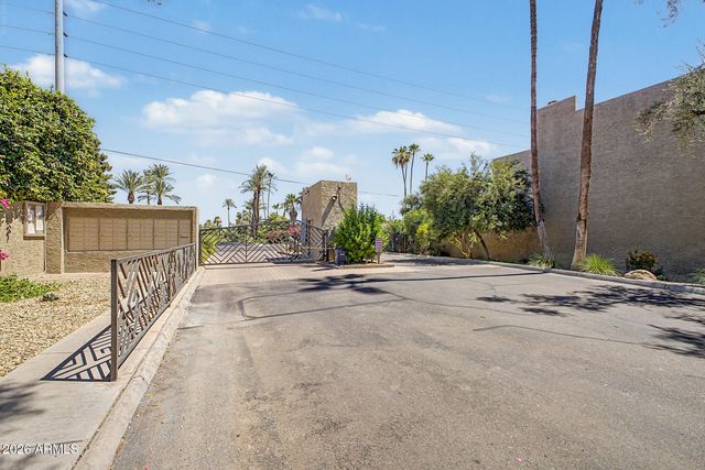 7209 E MCDONALD Drive 1, Scottsdale, AZ 85250
