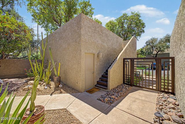 7209 E MCDONALD Drive 1, Scottsdale, AZ 85250